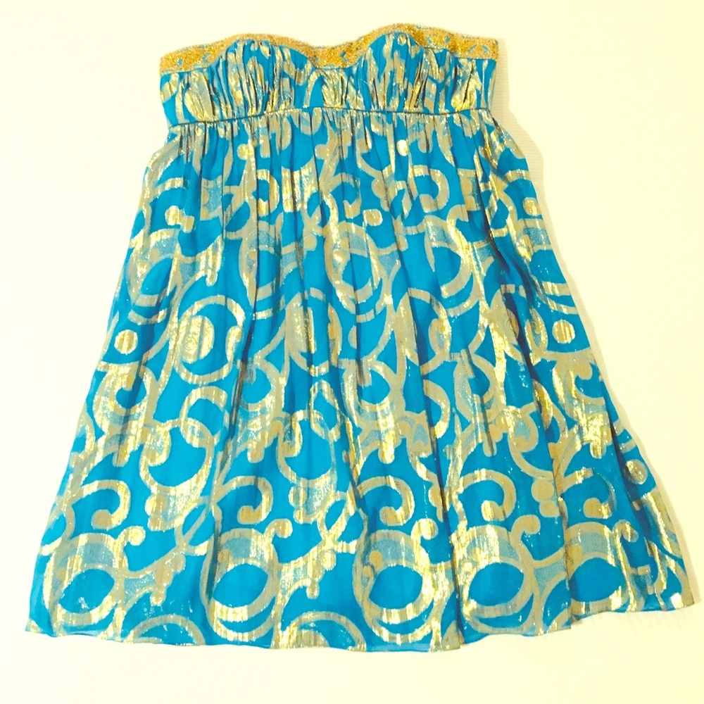 Woman’s strapless dress
